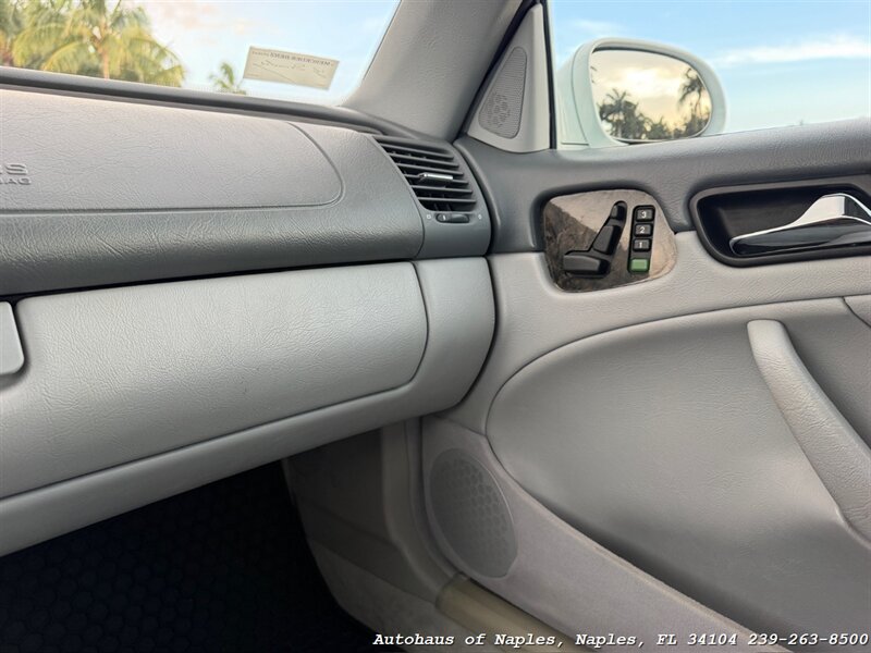 Used 2001 Mercedes-Benz CLK 430 Cabriolet image 40
