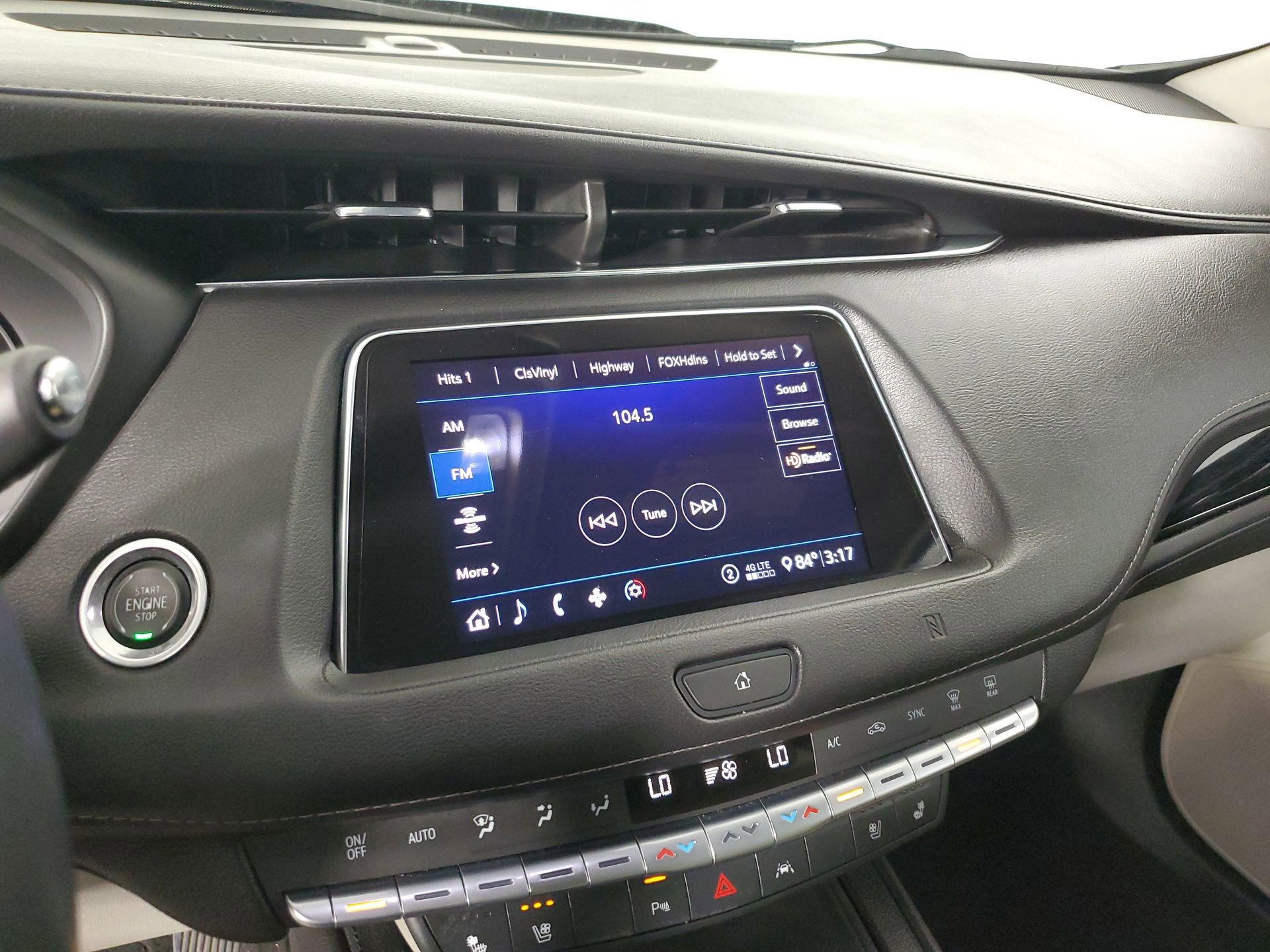 Used 2020 Cadillac XT4 Premium Luxury image 36