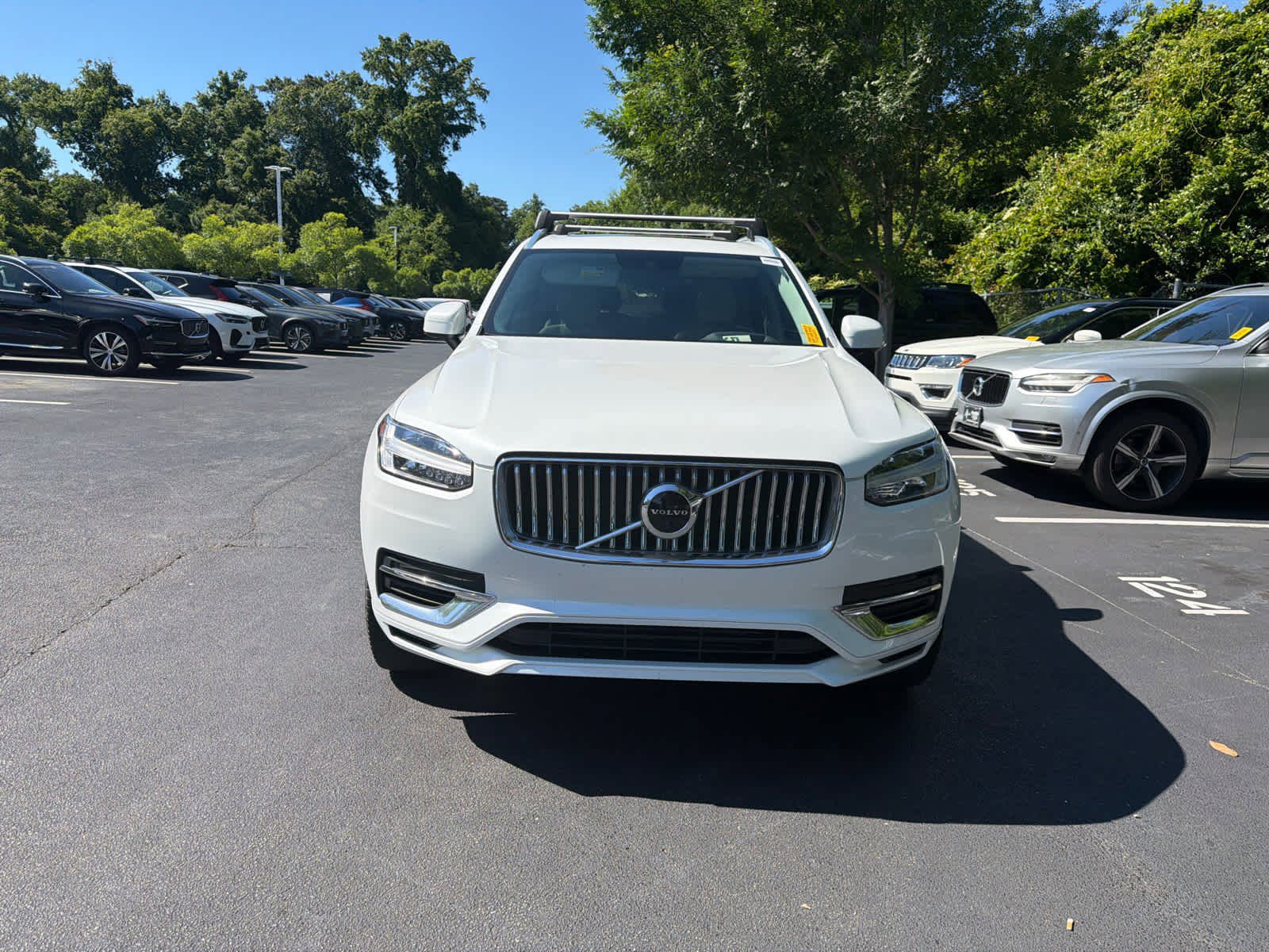 Used 2022 Volvo XC90 T8 Inscription Expression AWD/4WD image 3