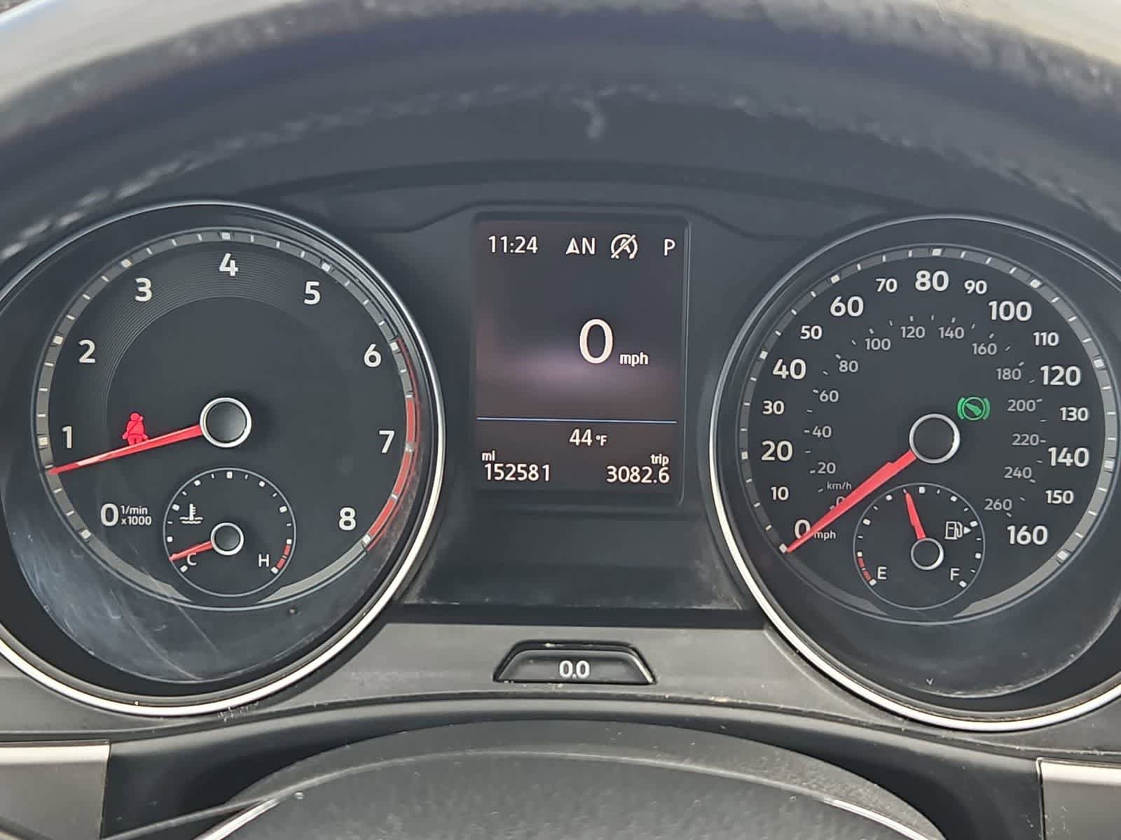 Used 2018 Volkswagen Atlas SE image 32