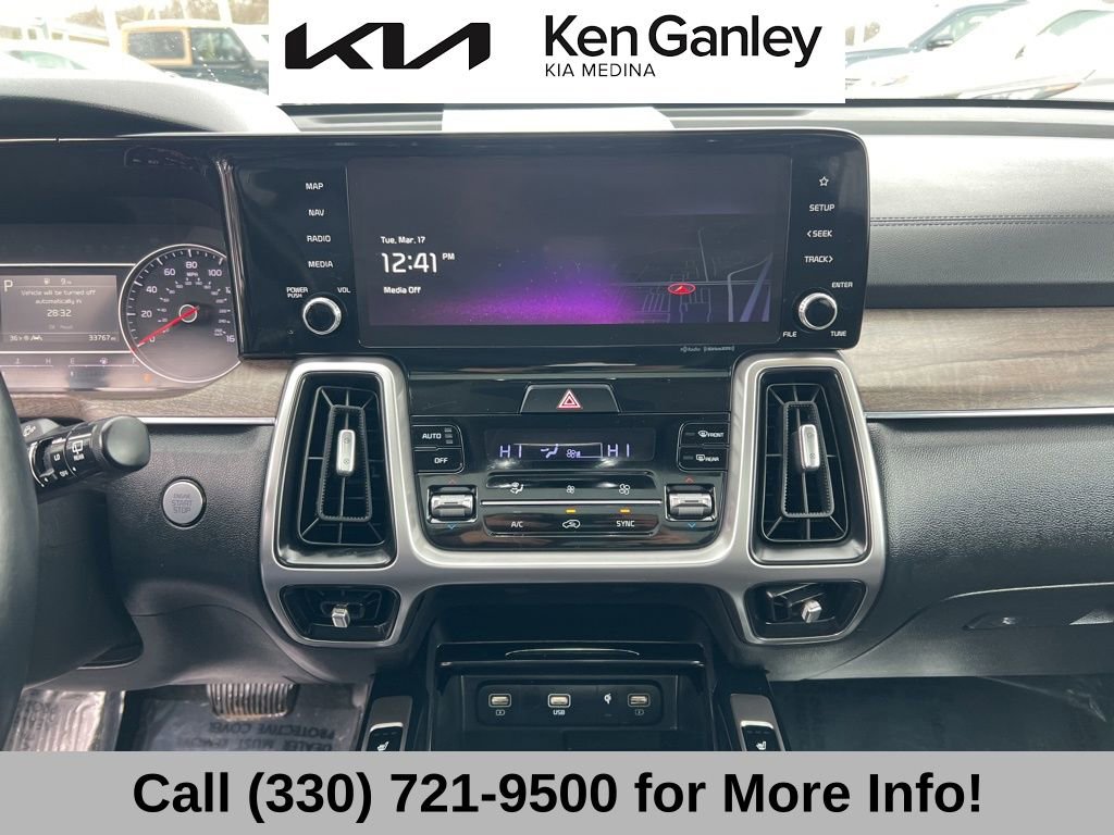 Certified 2022 Kia Sorento EX w/ Panoramic Sunroof Package image 36