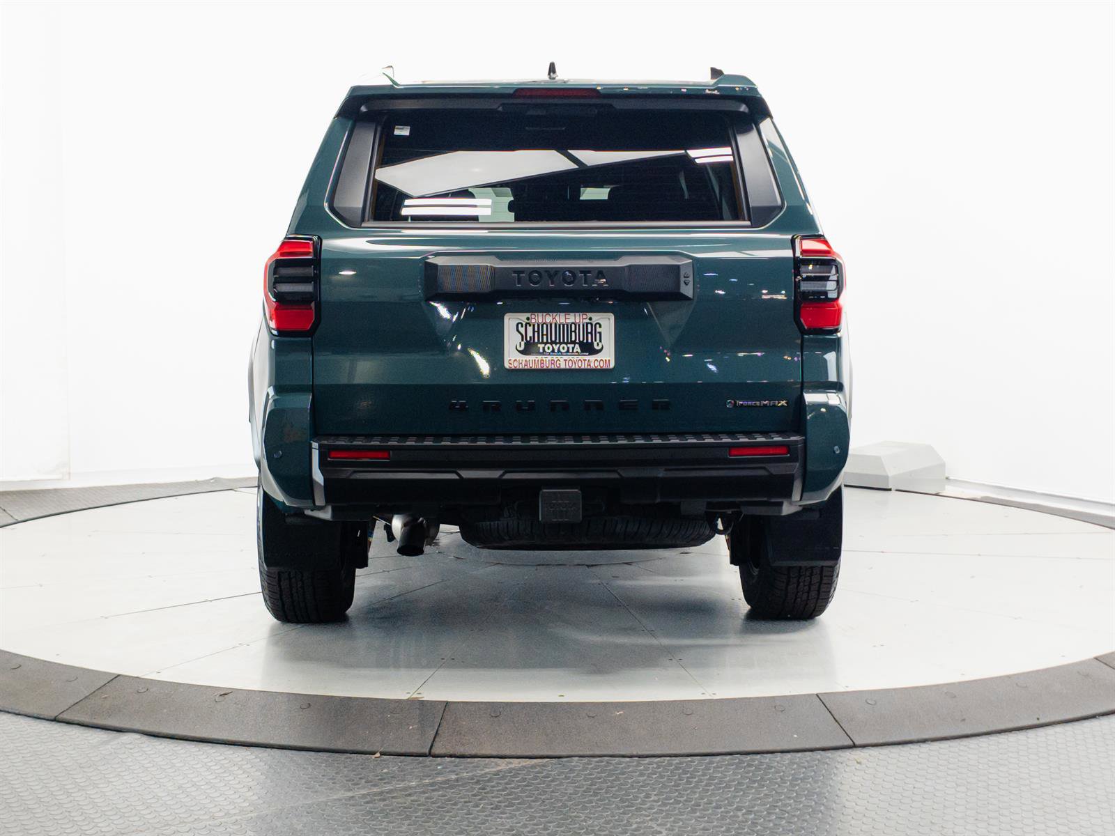 Certified 2025 Toyota 4Runner TRD Off-Road AWD/4WD image 9
