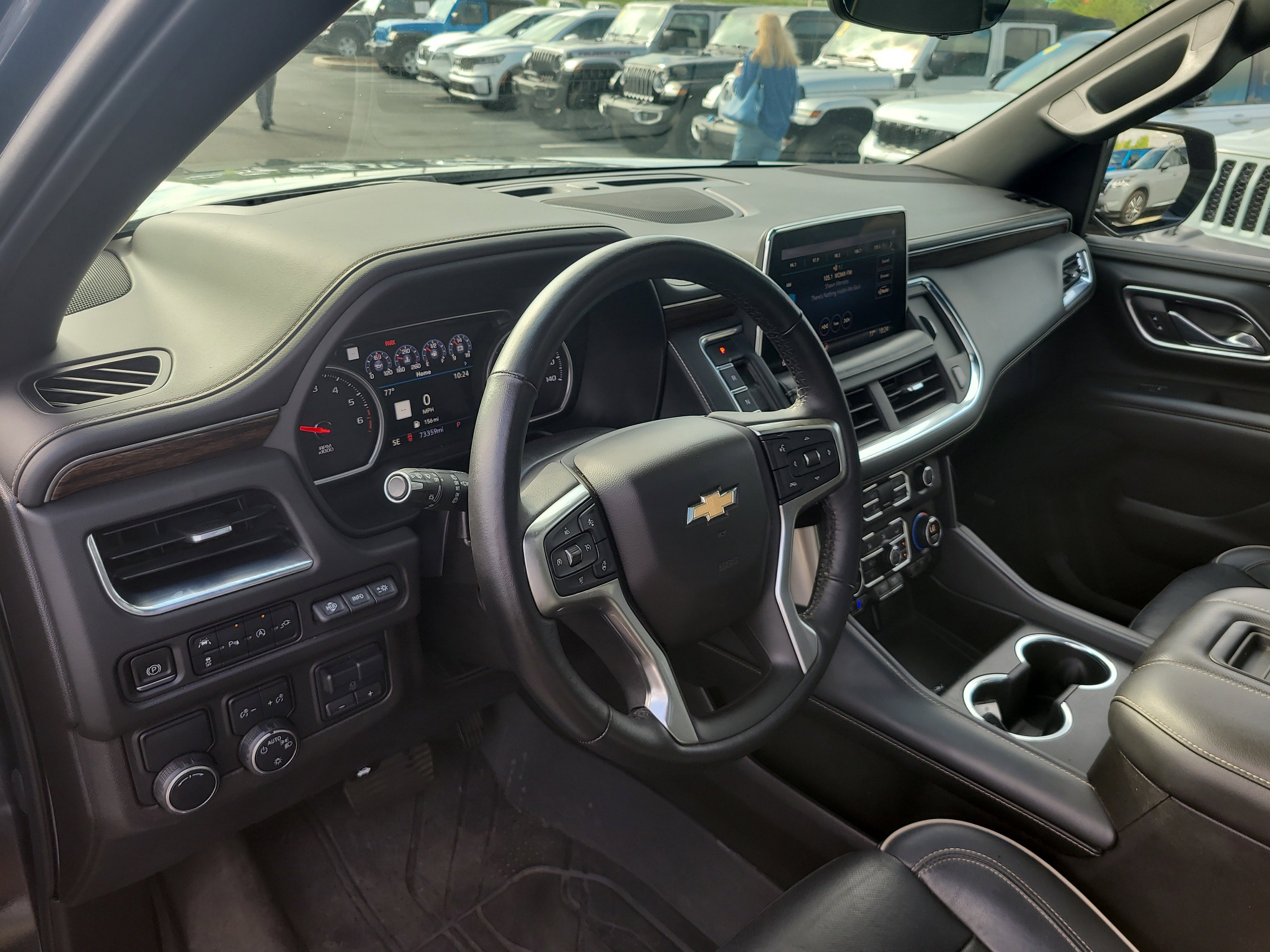 Used 2021 Chevrolet Suburban Premier w/ Premium Package image 20