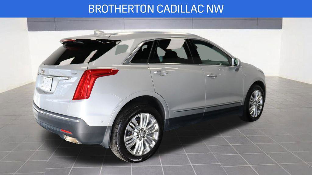 Used 2017 Cadillac XT5 Premium Luxury w/ Driver Assist Package image 8