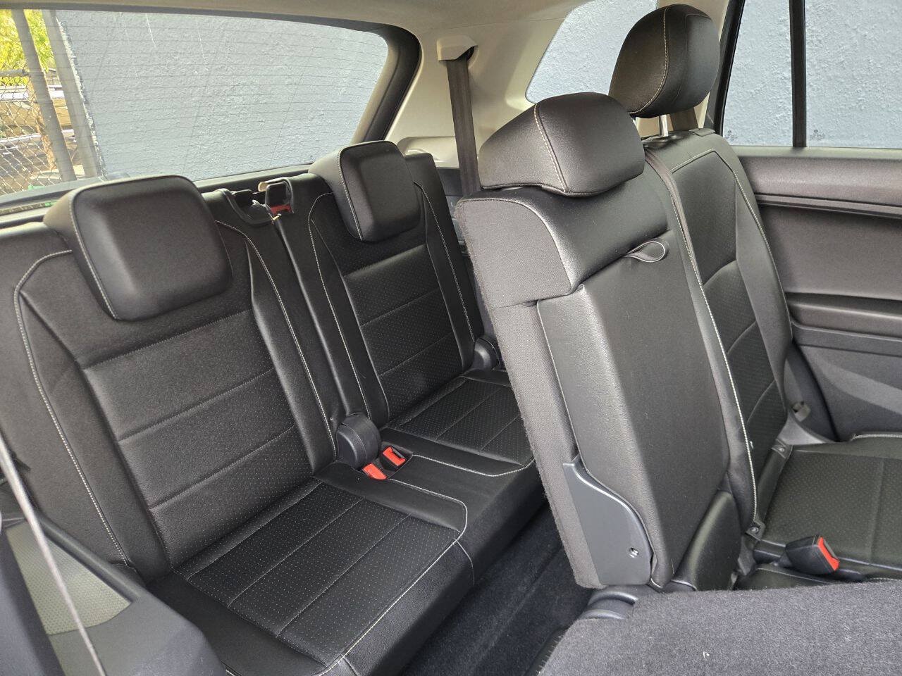 Used 2021 Volkswagen Tiguan SE FWD image 13