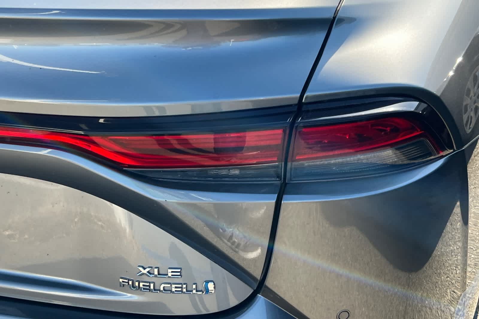 Certified 2021 Toyota Mirai w/ Advanced Technology Package RWD image 19