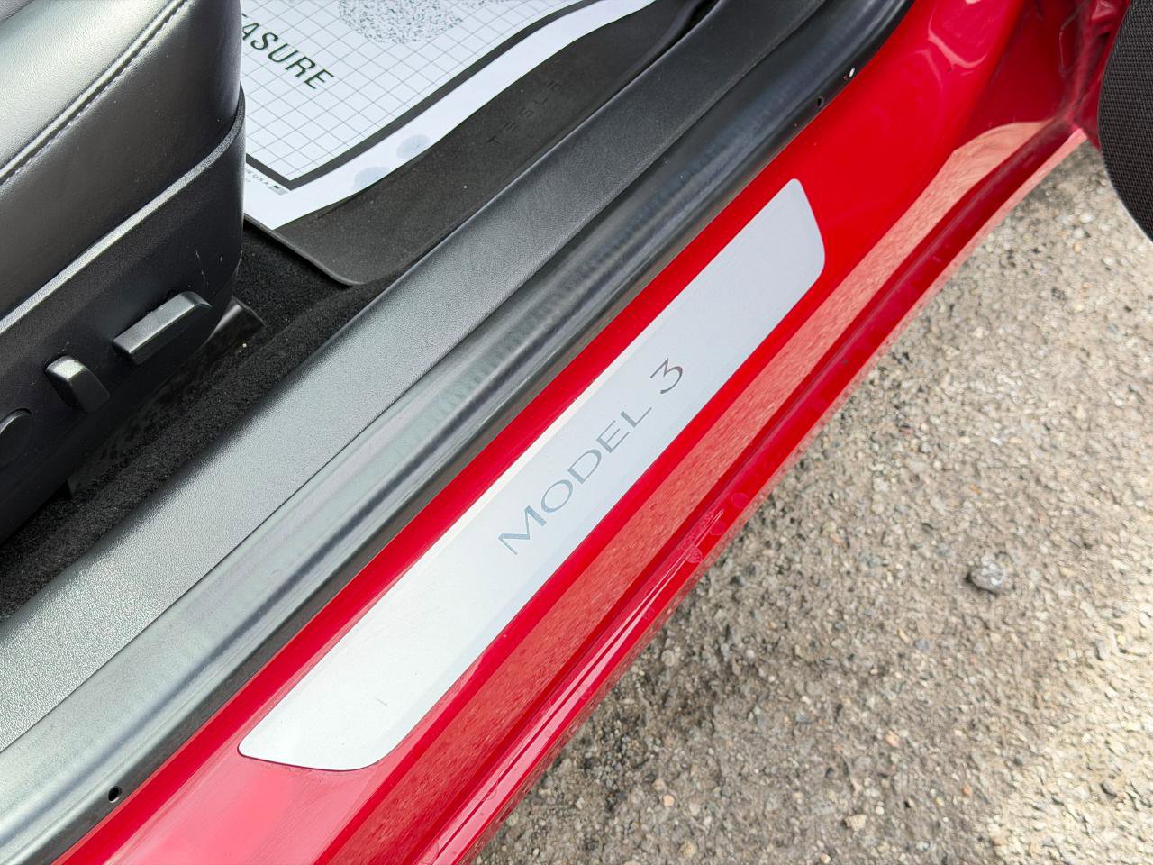 Used 2018 Tesla Model 3 Long Range image 43