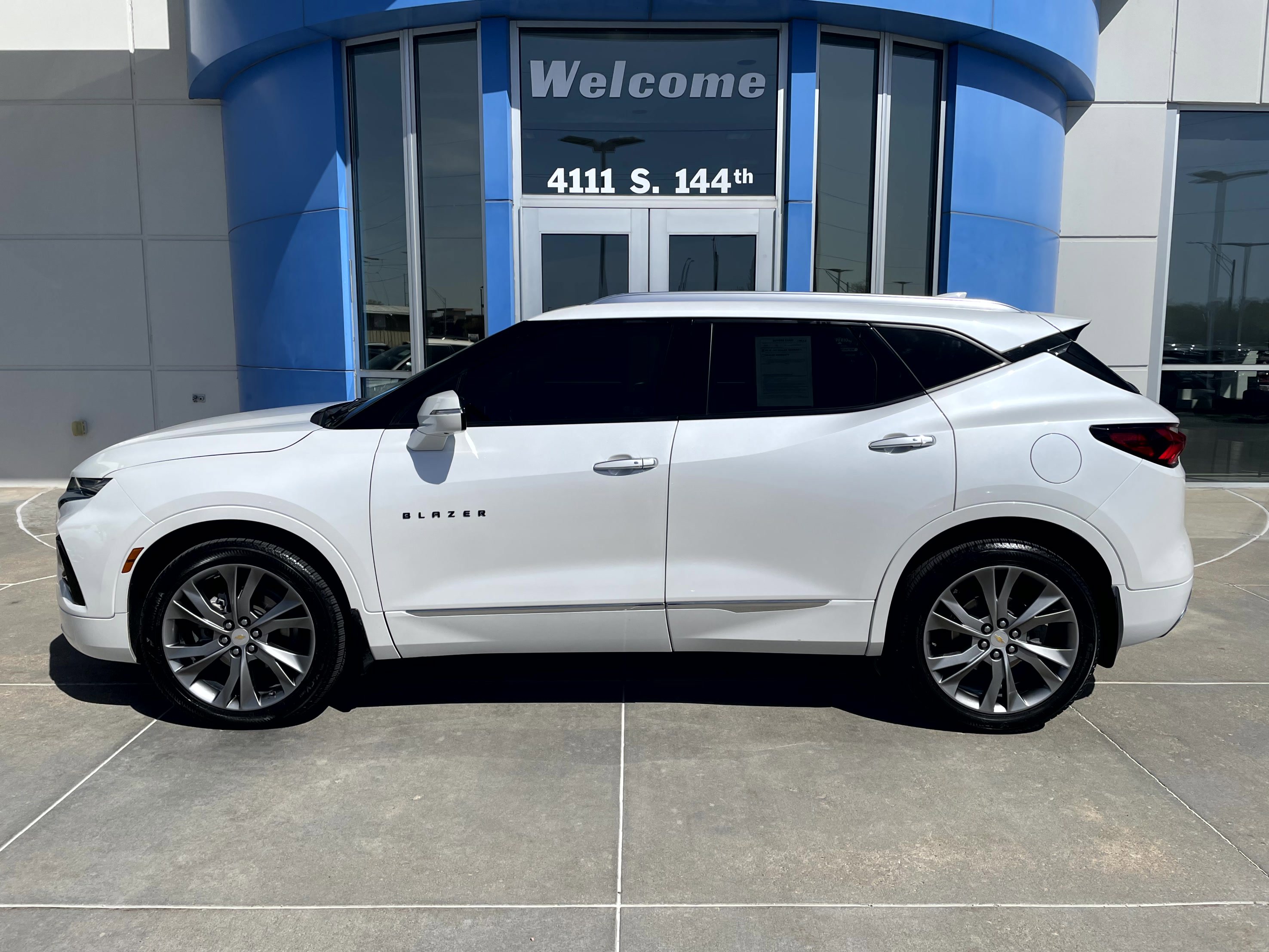 Used 2021 Chevrolet Blazer Premier w/ Driver Confidence II Package AWD/4WD image 1