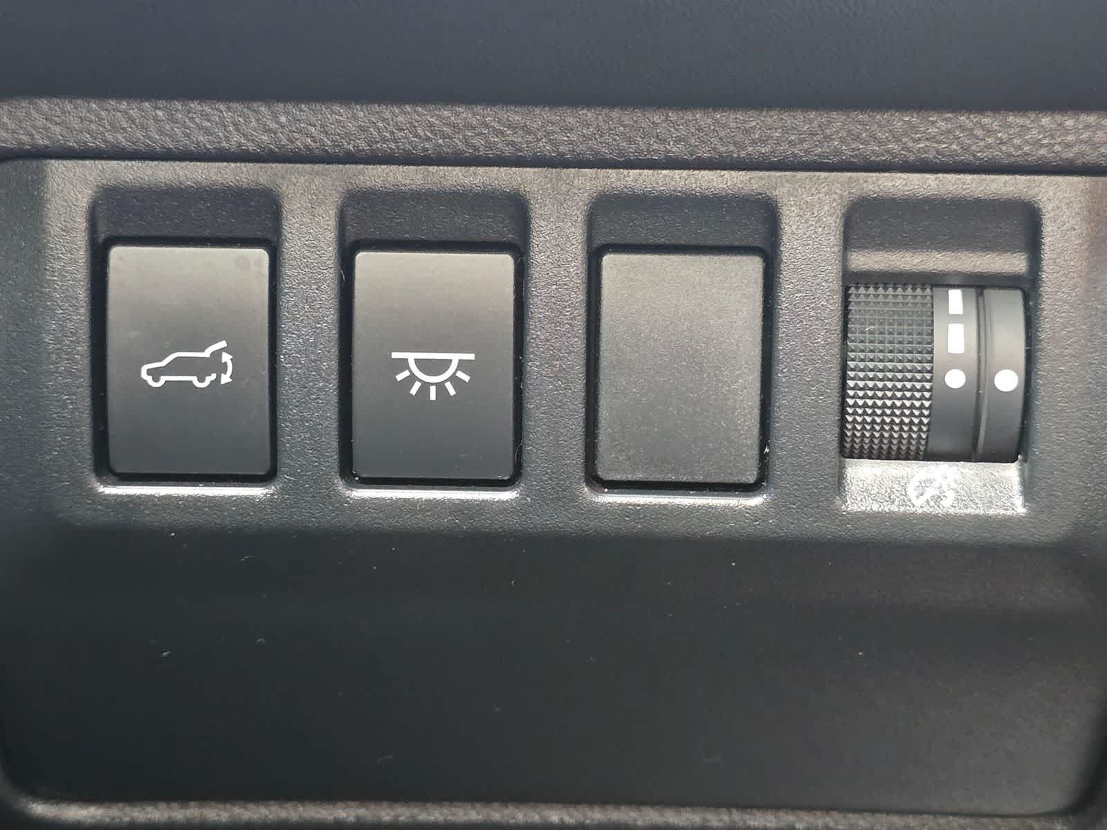 Certified 2025 Subaru Ascent Bronze Edition AWD/4WD image 18