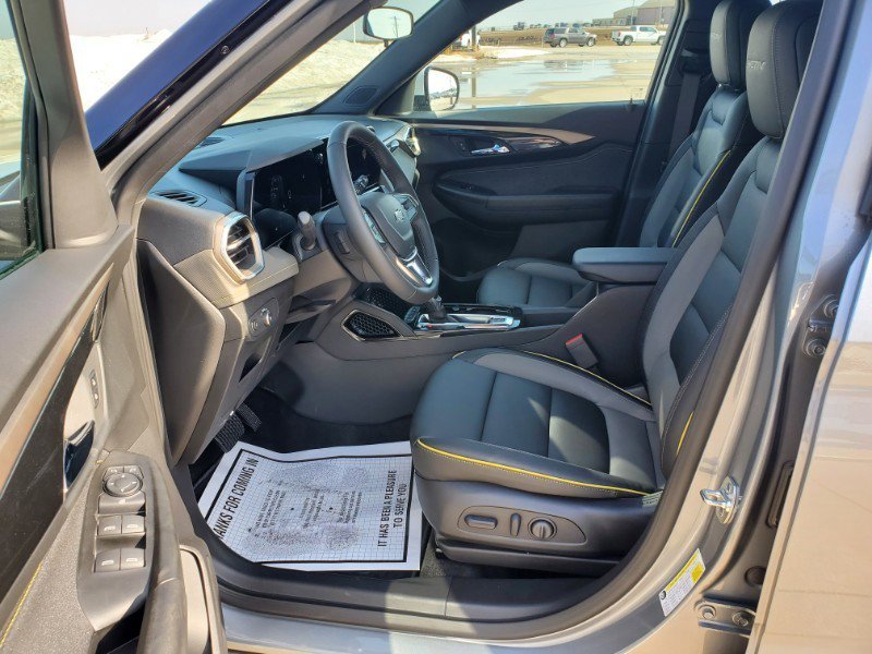 Used 2024 Chevrolet TrailBlazer ACTIV w/ Driver Confidence Package FWD image 12