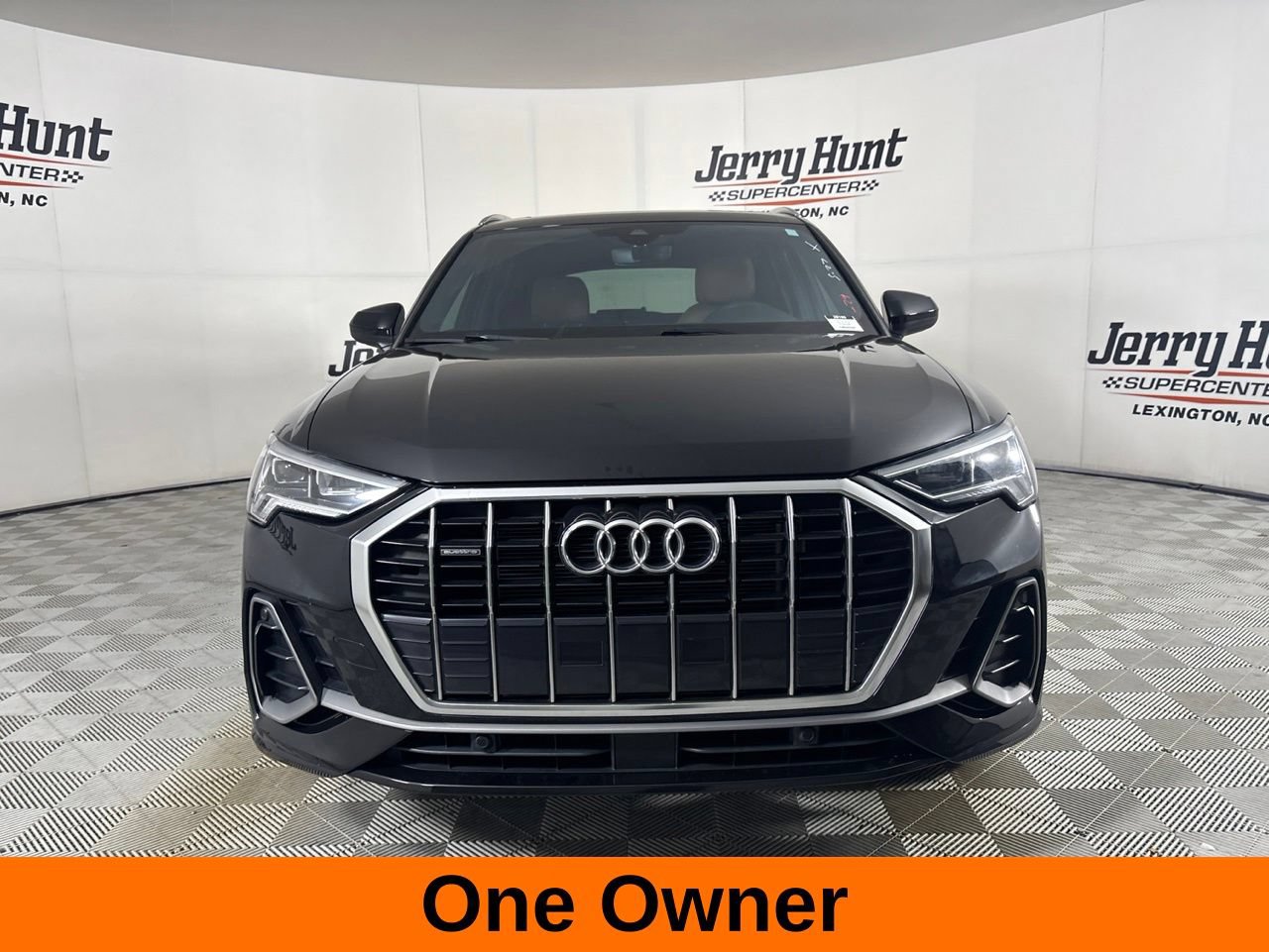 Used 2023 Audi Q3 2.0T Premium w/ Convenience Package AWD/4WD image 3