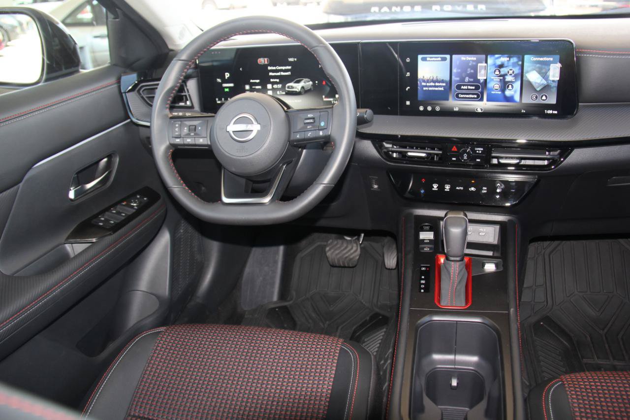 Used 2026 Nissan Kicks SR FWD image 9