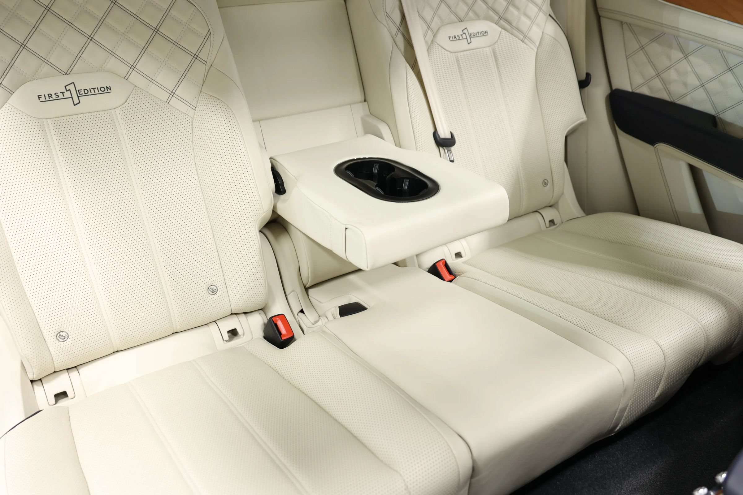 Used 2021 Bentley Bentayga w/ First Edition Specification AWD/4WD image 95