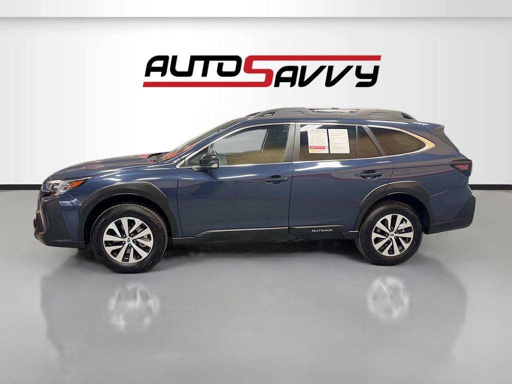 Used 2025 Subaru Outback Premium image 4