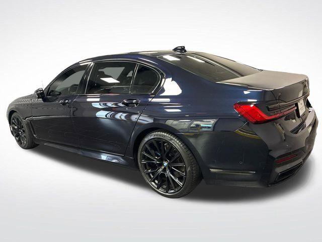 Used 2021 BMW 740i w/ M Sport Package RWD image 34
