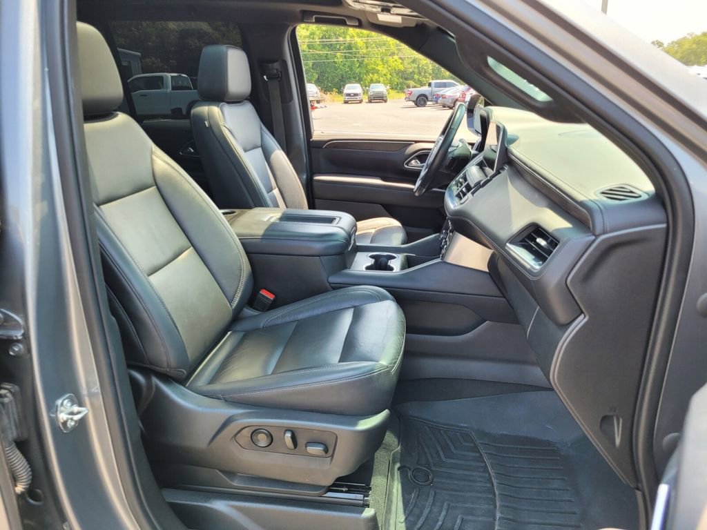 Used 2021 Chevrolet Tahoe Z71 w/ Luxury Package image 13