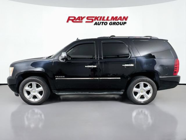 Used 2010 Chevrolet Tahoe LTZ AWD/4WD image 4