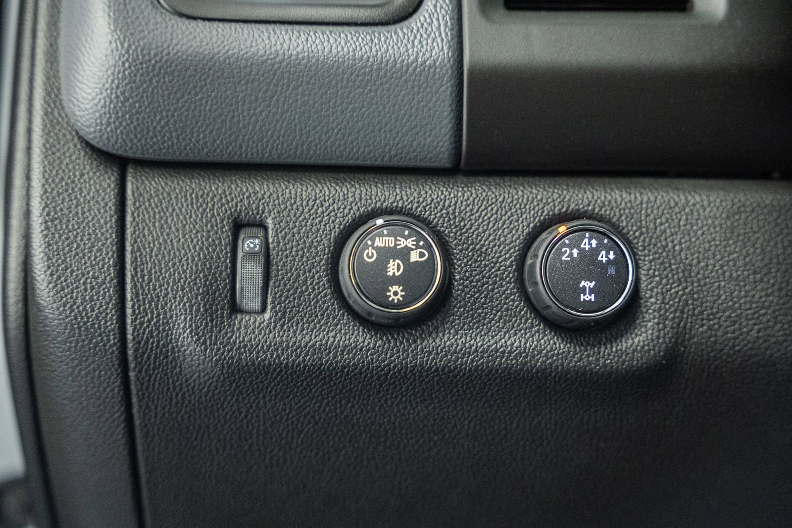 Used 2015 Chevrolet Colorado Z71 image 44