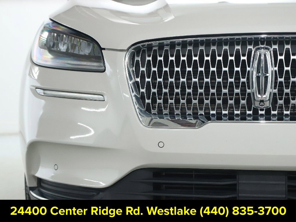 Used 2022 Lincoln Corsair AWD w/ Equipment Group 101A image 7
