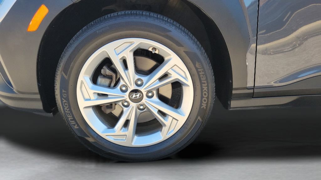 Used 2023 Hyundai Kona SEL image 10