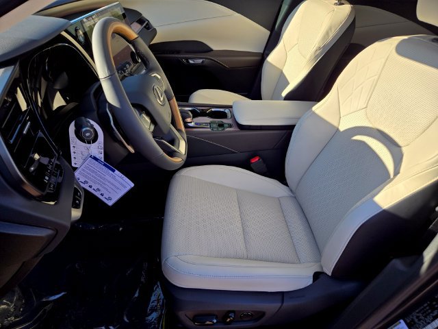 New 2026 Lexus RX 350 w/ Convenience Package AWD/4WD image 6