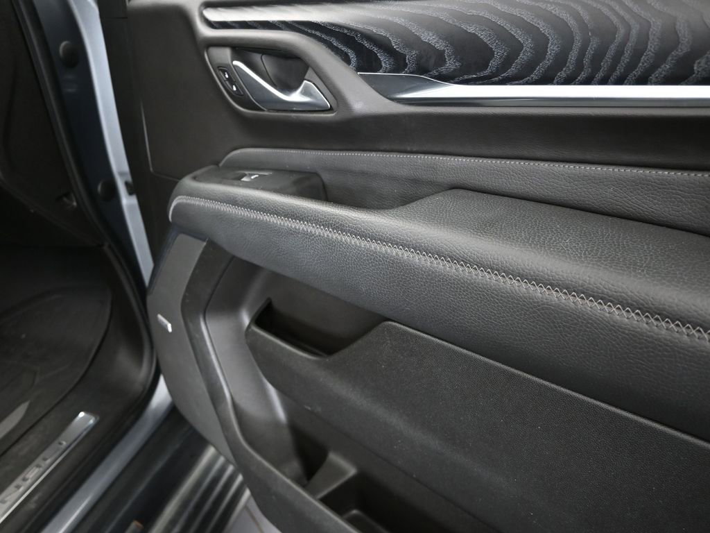 Used 2022 GMC Yukon Denali w/ Denali Premium Package image 23