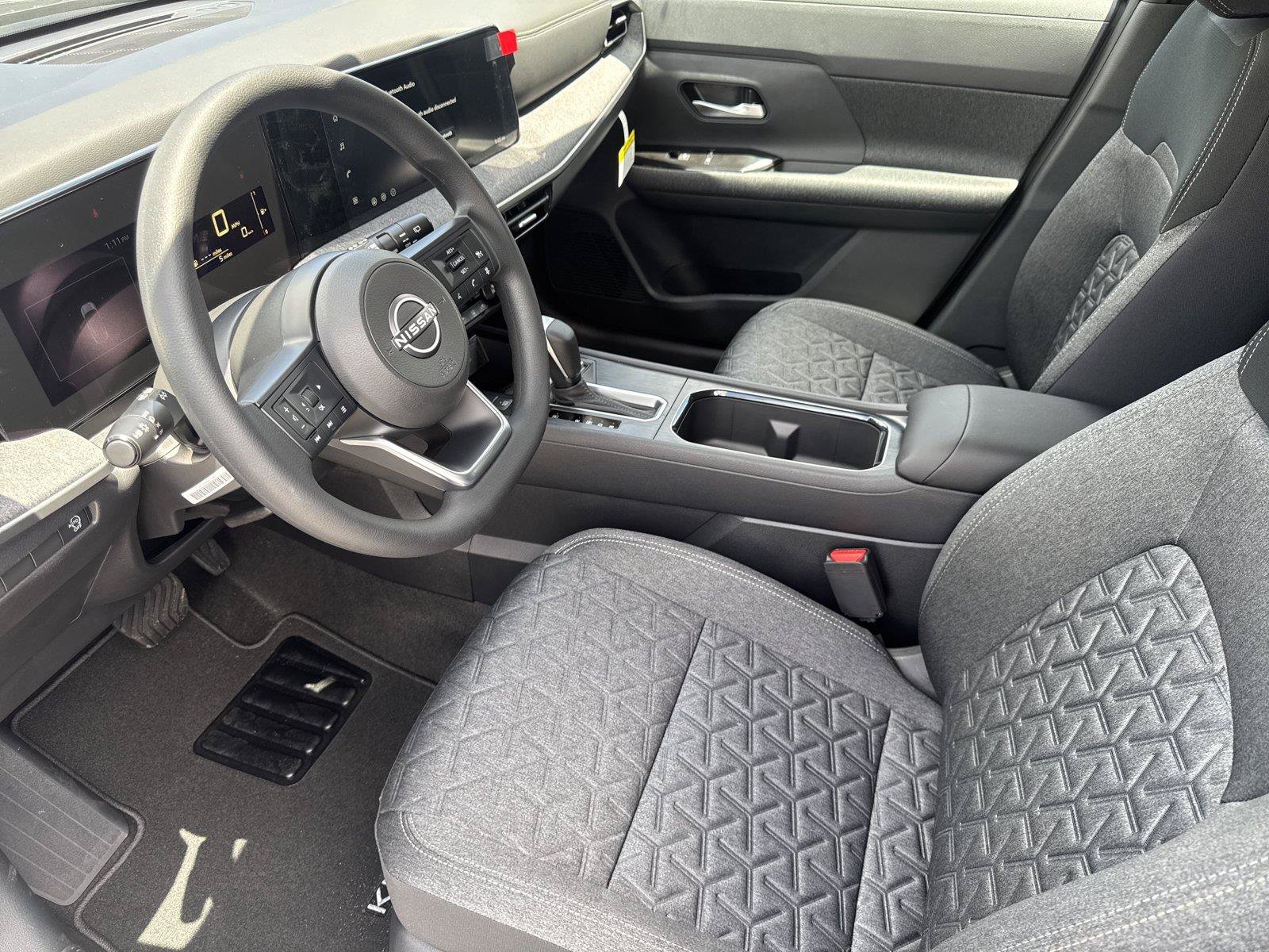 New 2026 Nissan Kicks SV w/ Cold Weather Package FWD image 9