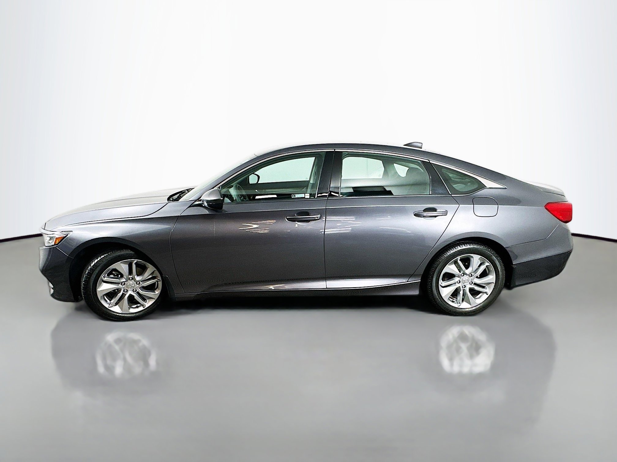 Used 2020 Honda Accord LX image 4
