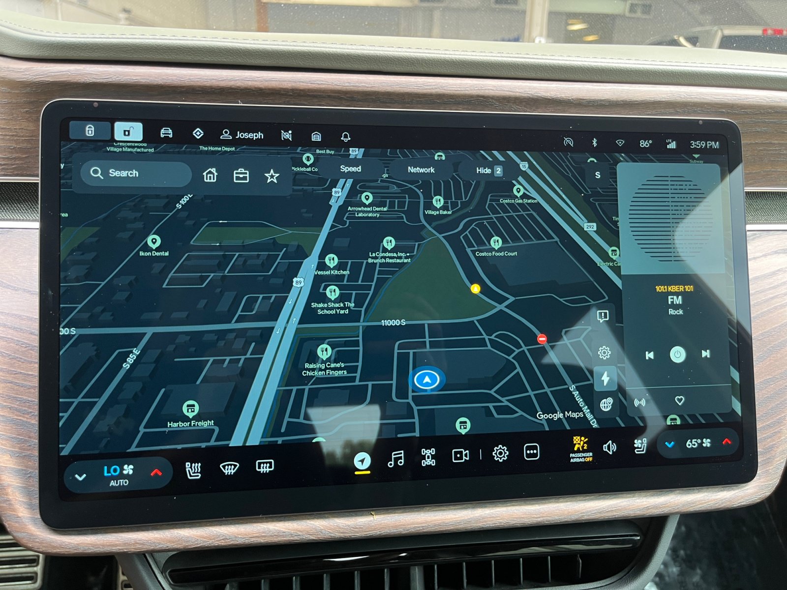 Used 2022 Rivian R1T Launch Edition AWD/4WD image 16