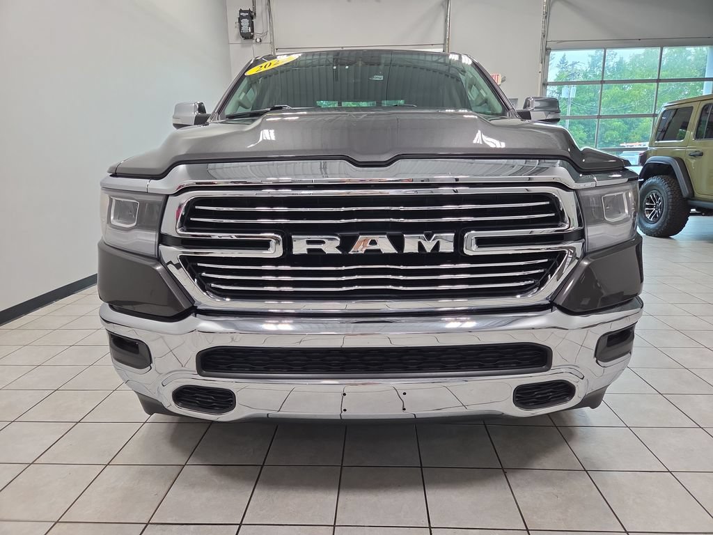 Used 2022 RAM 1500 Laramie AWD/4WD image 2