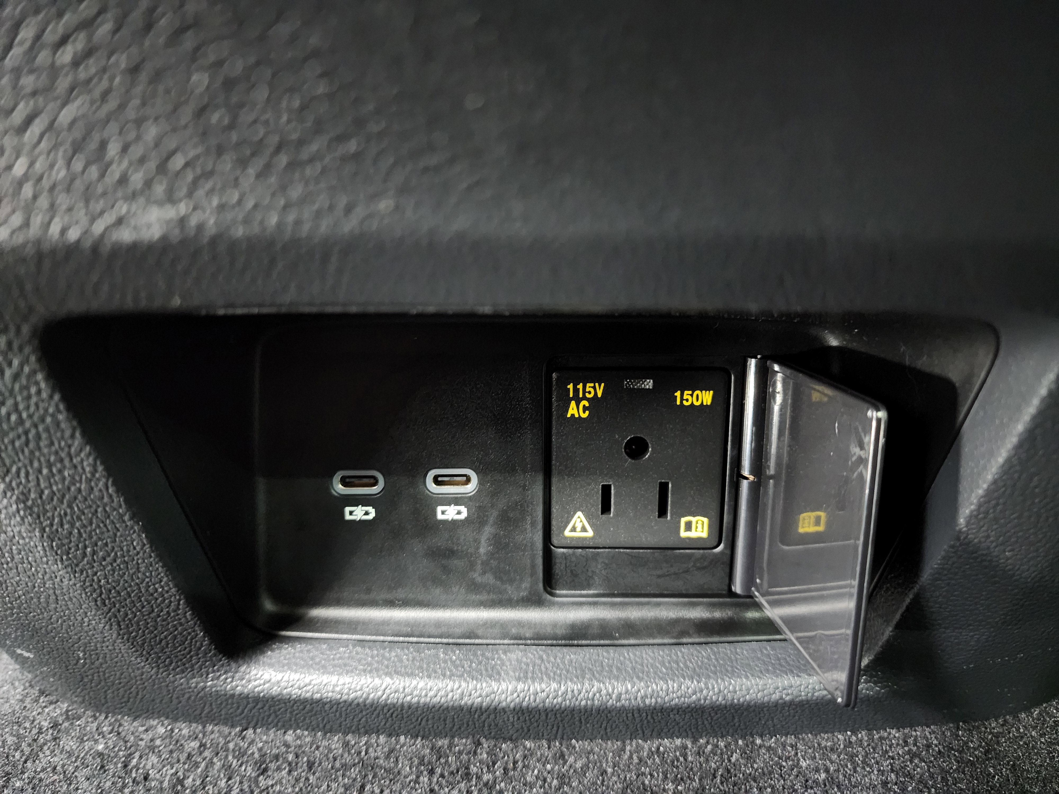 Used 2025 Volkswagen Atlas SE image 37