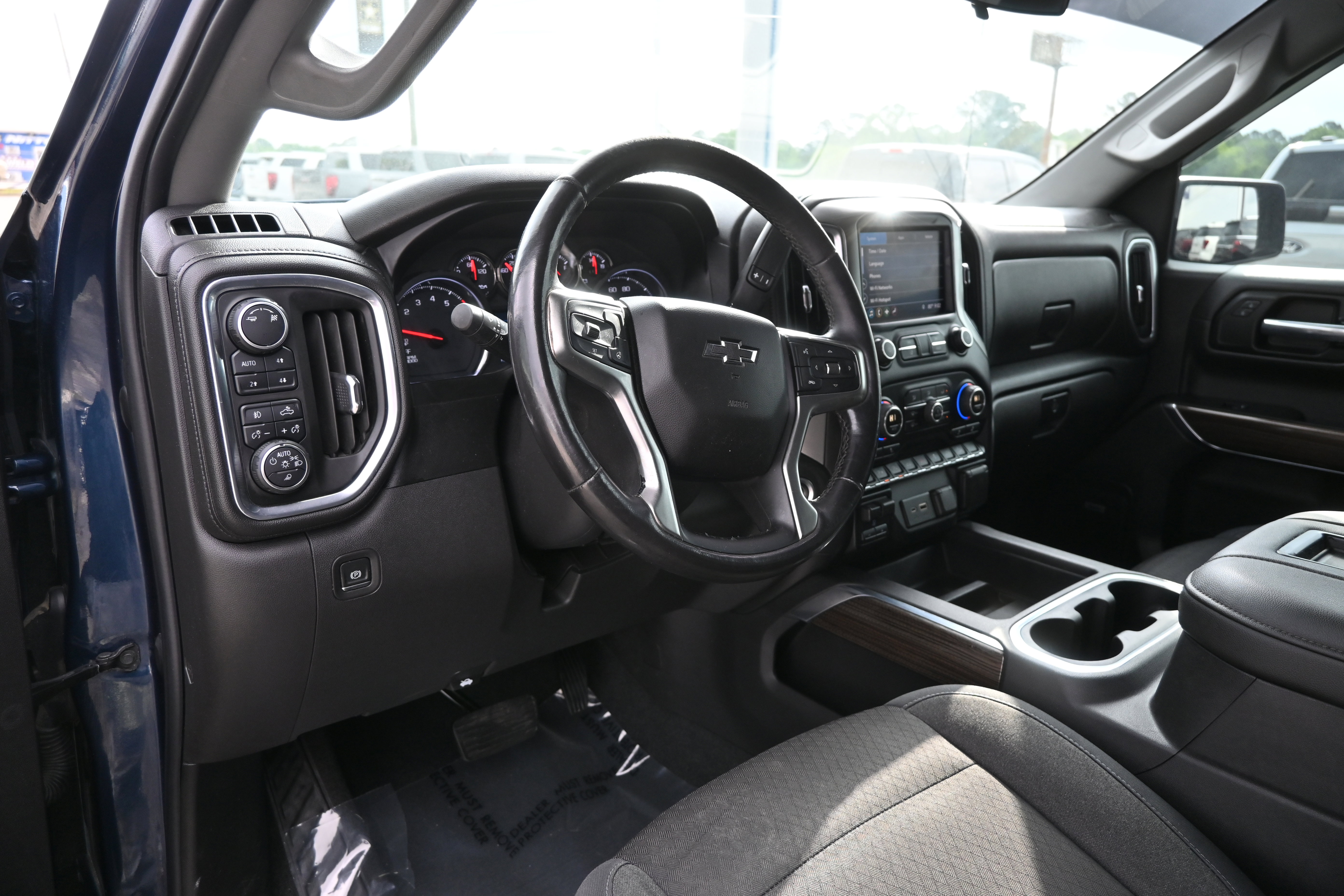 Used 2019 Chevrolet Silverado 1500 RST w/ All-Star Edition AWD/4WD image 14