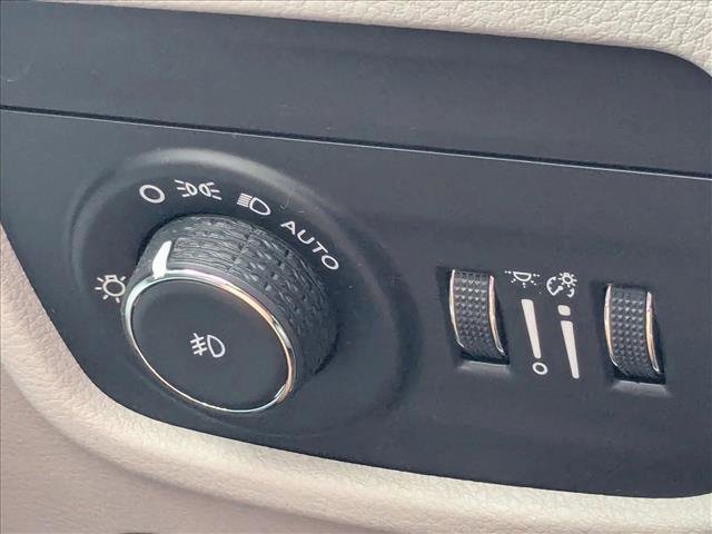 Used 2021 Jeep Grand Cherokee L Overland w/ Trailer Tow Group (B) image 17