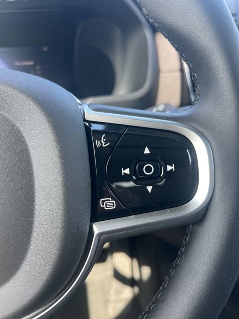 New 2026 Volvo XC90 B6 Plus w/ Protection Package Premier image 15