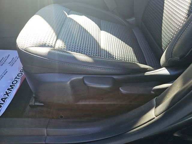 Used 2025 Chevrolet Trax LT w/ LT Convenience Package image 20