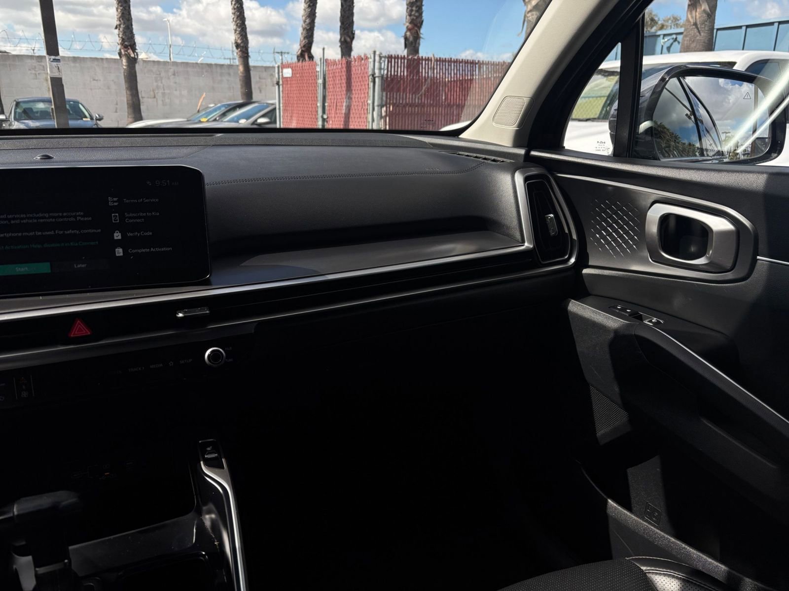 Used 2024 Kia Sorento S image 38