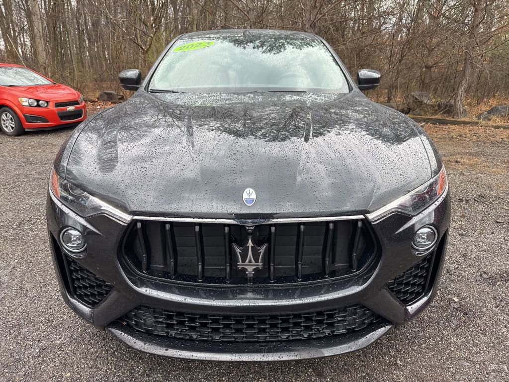 Used 2023 Maserati Levante Modena image 2