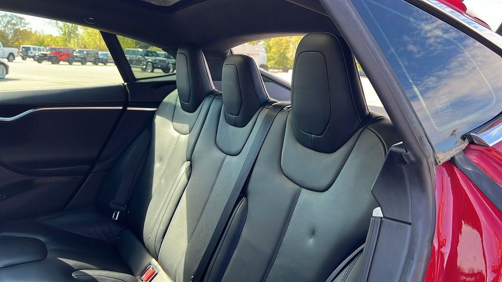 Used 2016 Tesla Model S P90D image 28