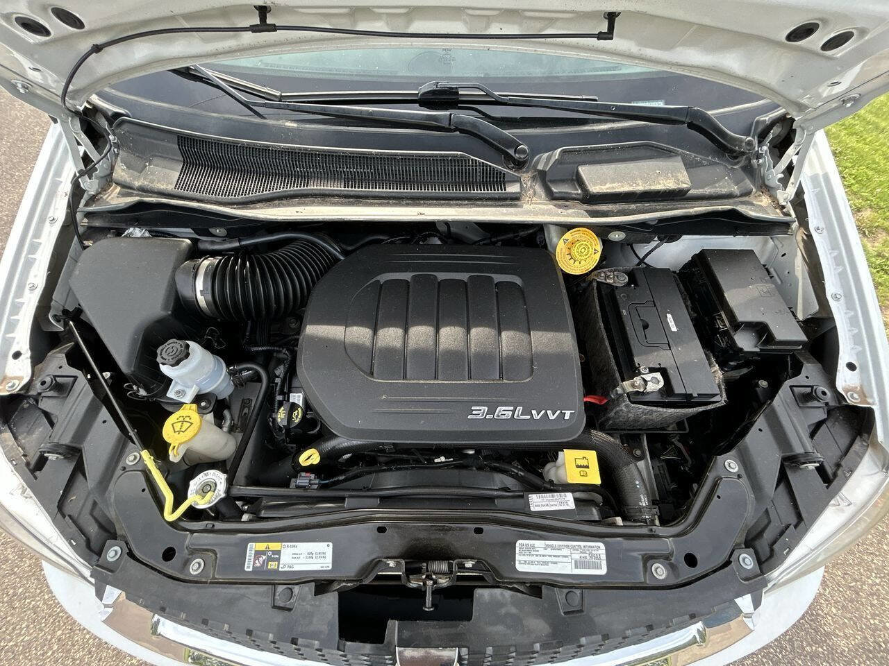 Used 2016 Dodge Grand Caravan American Value Package image 21