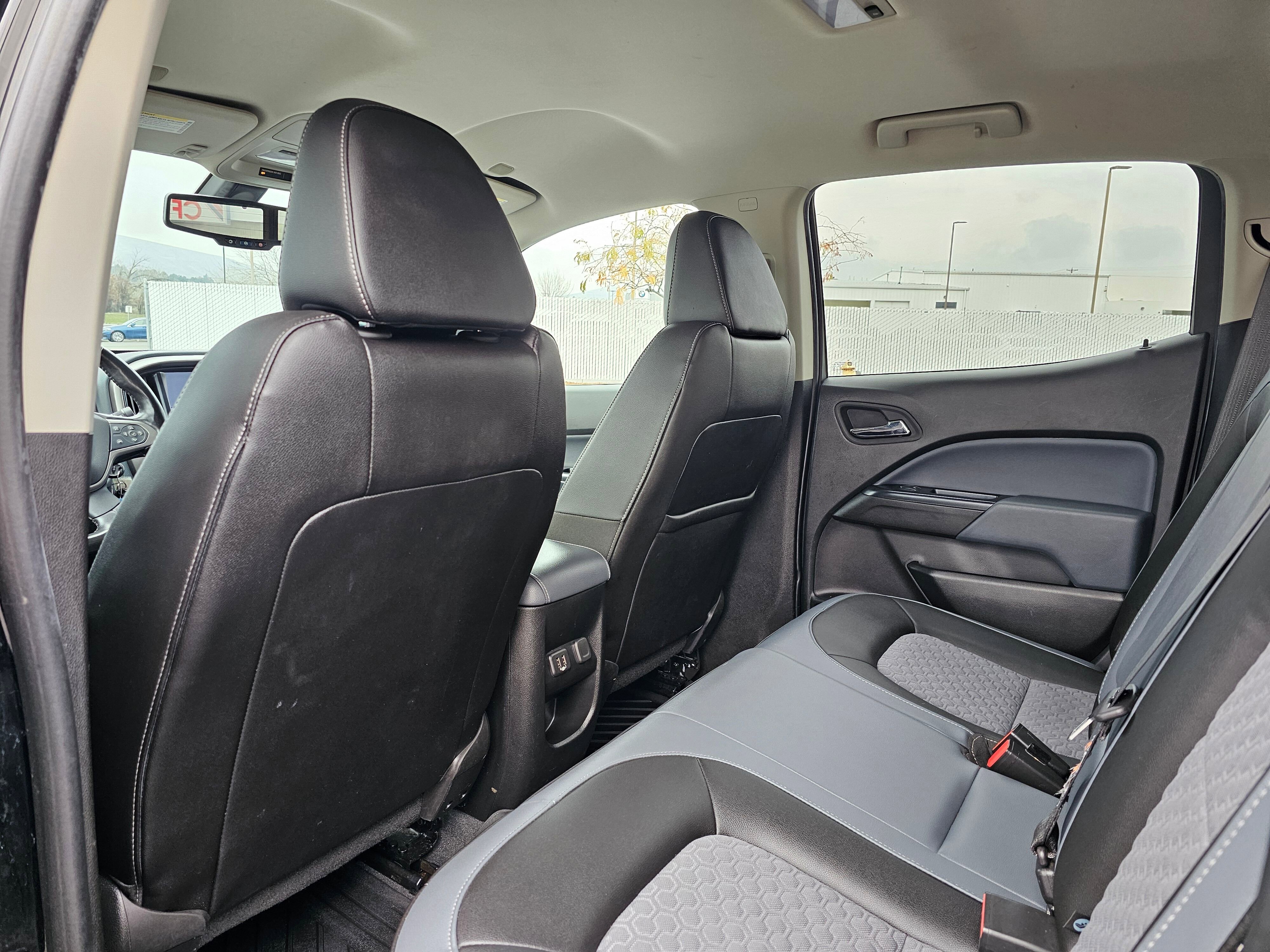 Used 2020 Chevrolet Colorado Z71 image 12