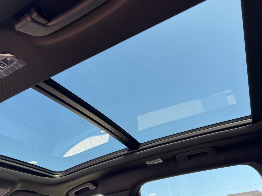 Used 2025 Lincoln Nautilus Premier w/ Equipment Group 102A image 30