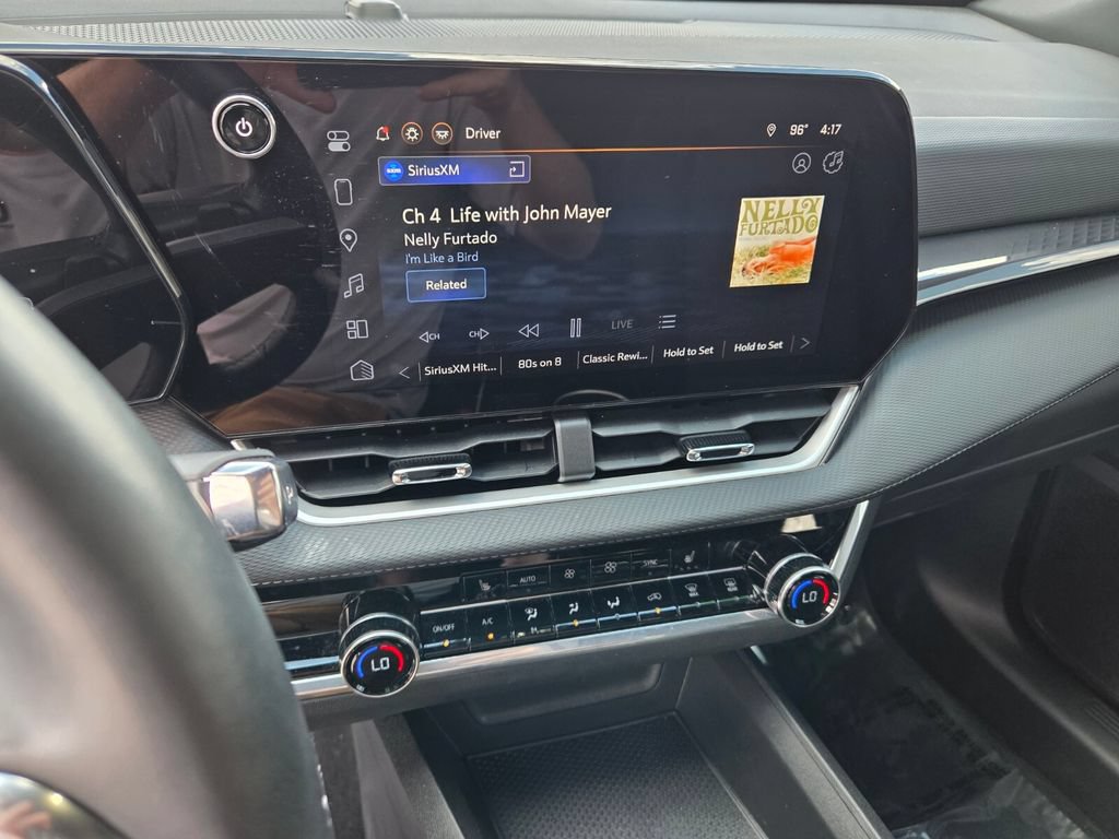 Used 2026 Chevrolet Equinox LT w/ Convenience Package II FWD image 23