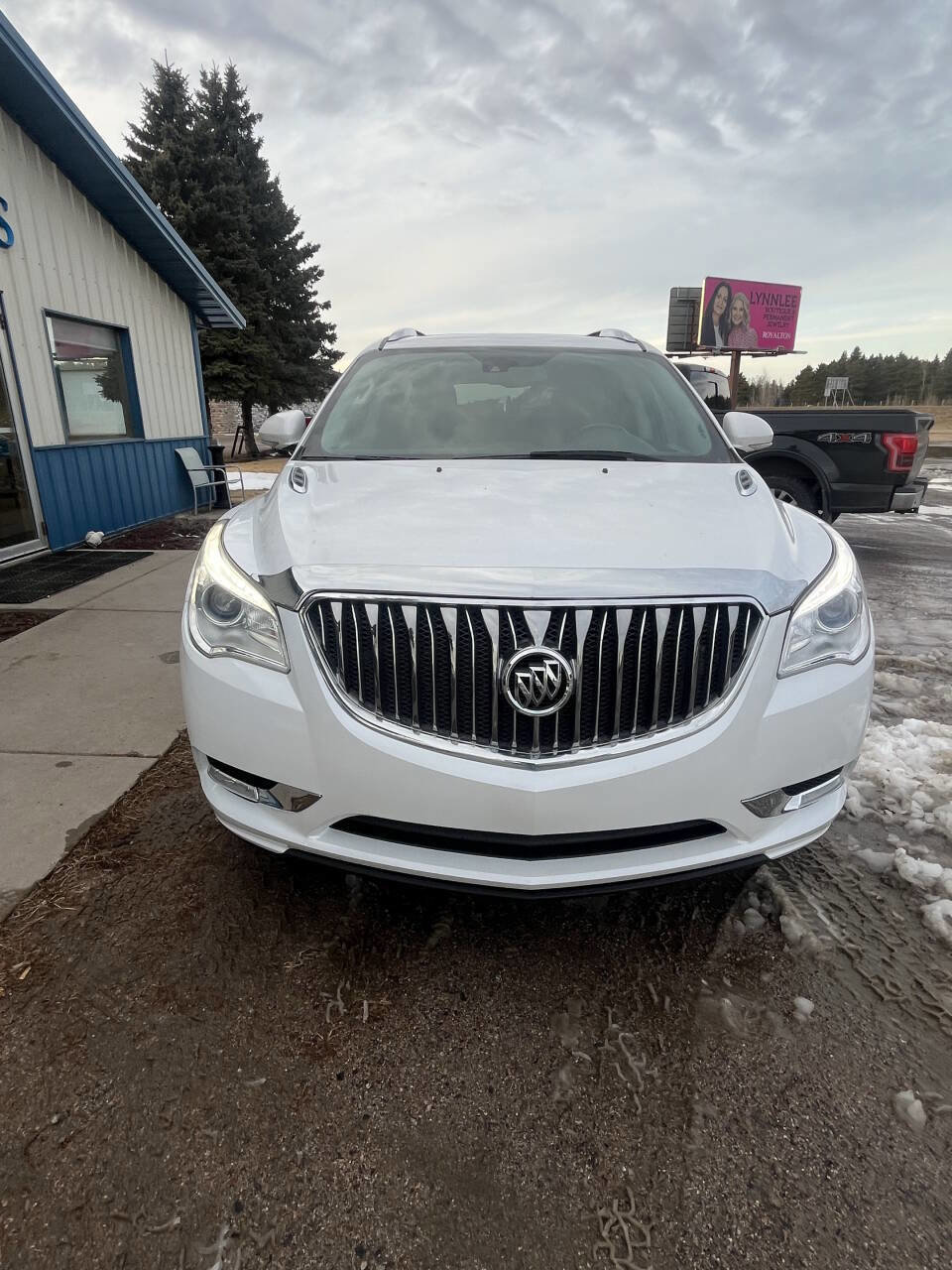 Used 2017 Buick Enclave Premium w/ Experience Buick Package image 3