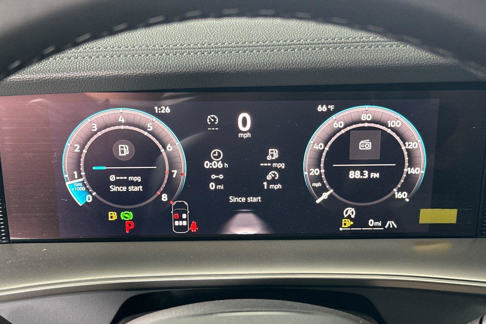 New 2026 Volkswagen Tiguan SE R-Line AWD/4WD image 23