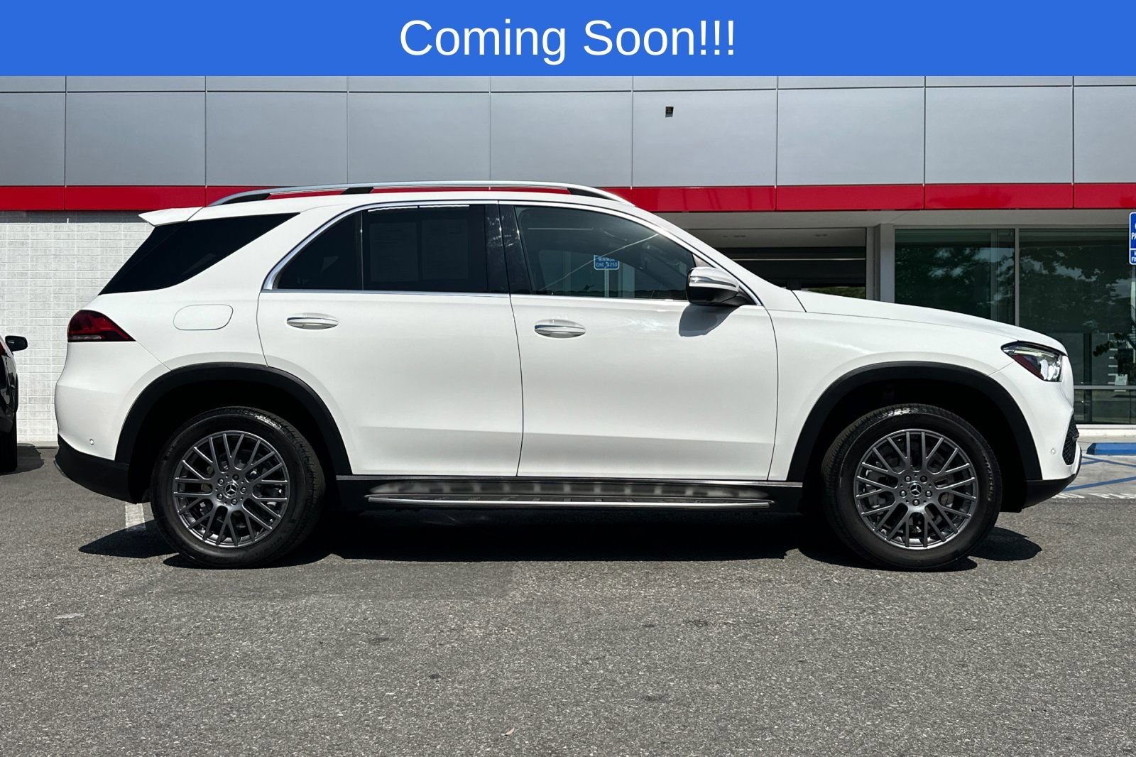 Used 2021 Mercedes-Benz GLE 350 image 3