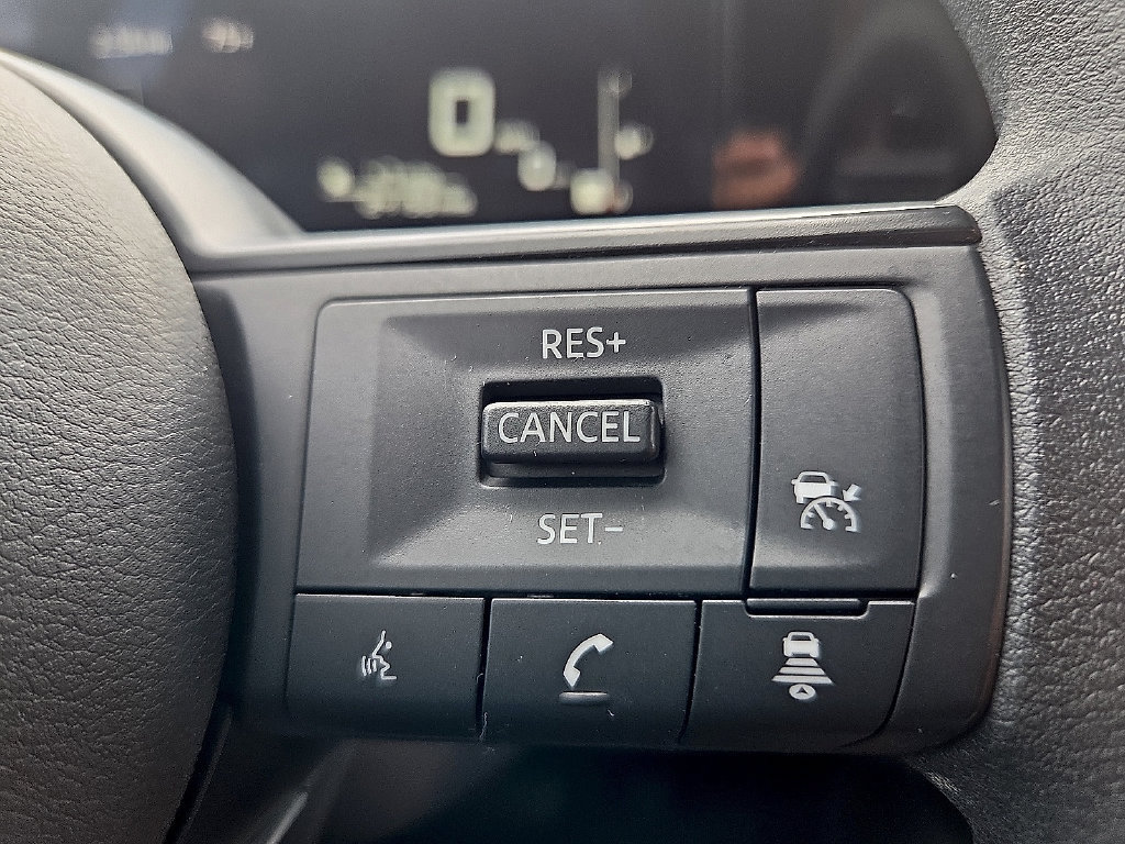 Used 2025 Nissan Kicks S FWD image 20
