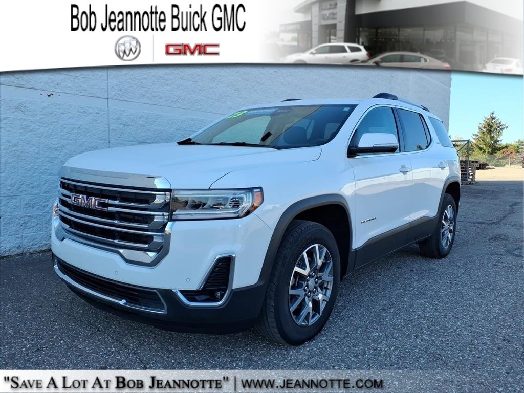 Certified 2023 GMC Acadia SLT w/ Preferred Package image 1