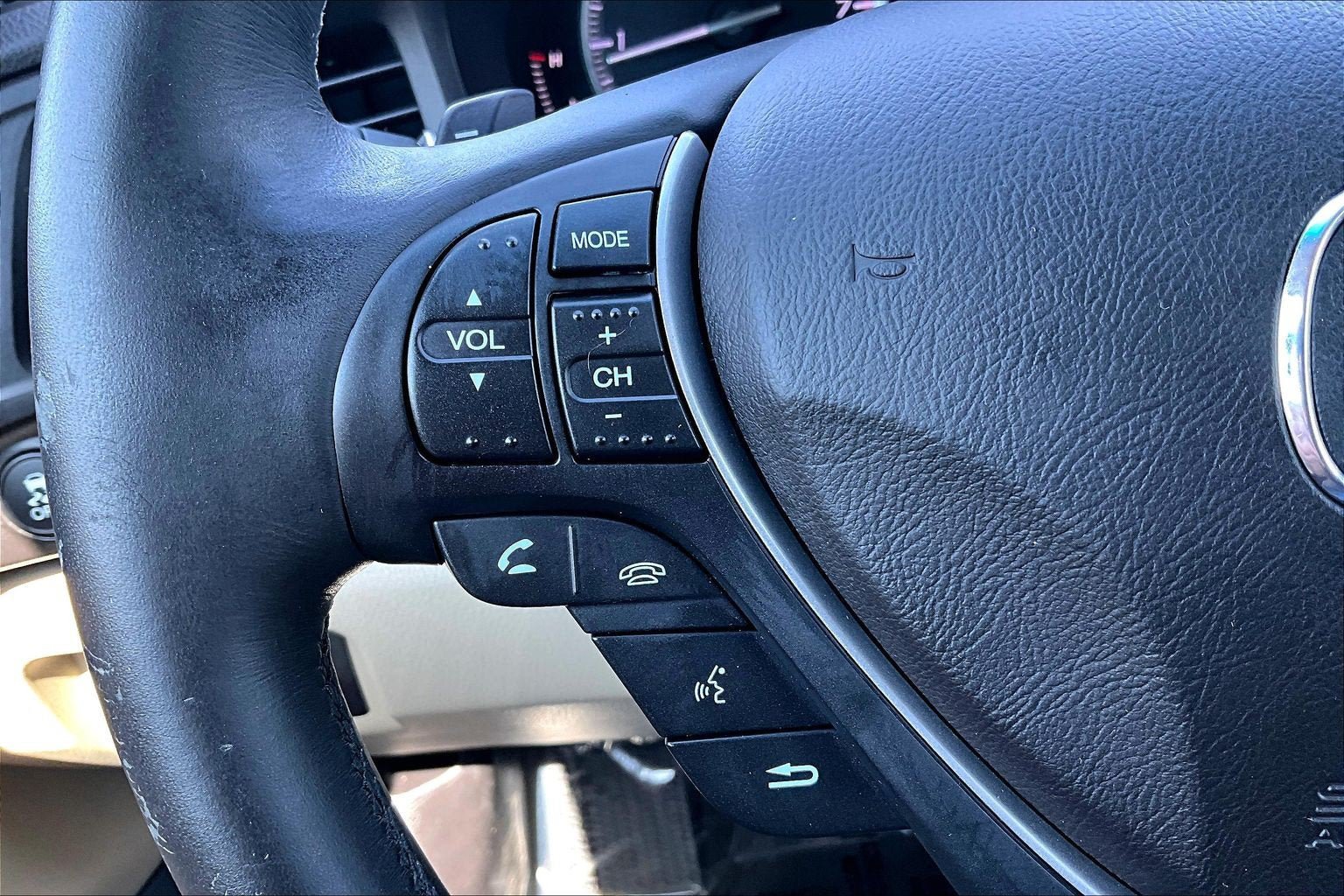 Used 2015 Acura ILX w/ Technology Package FWD image 16