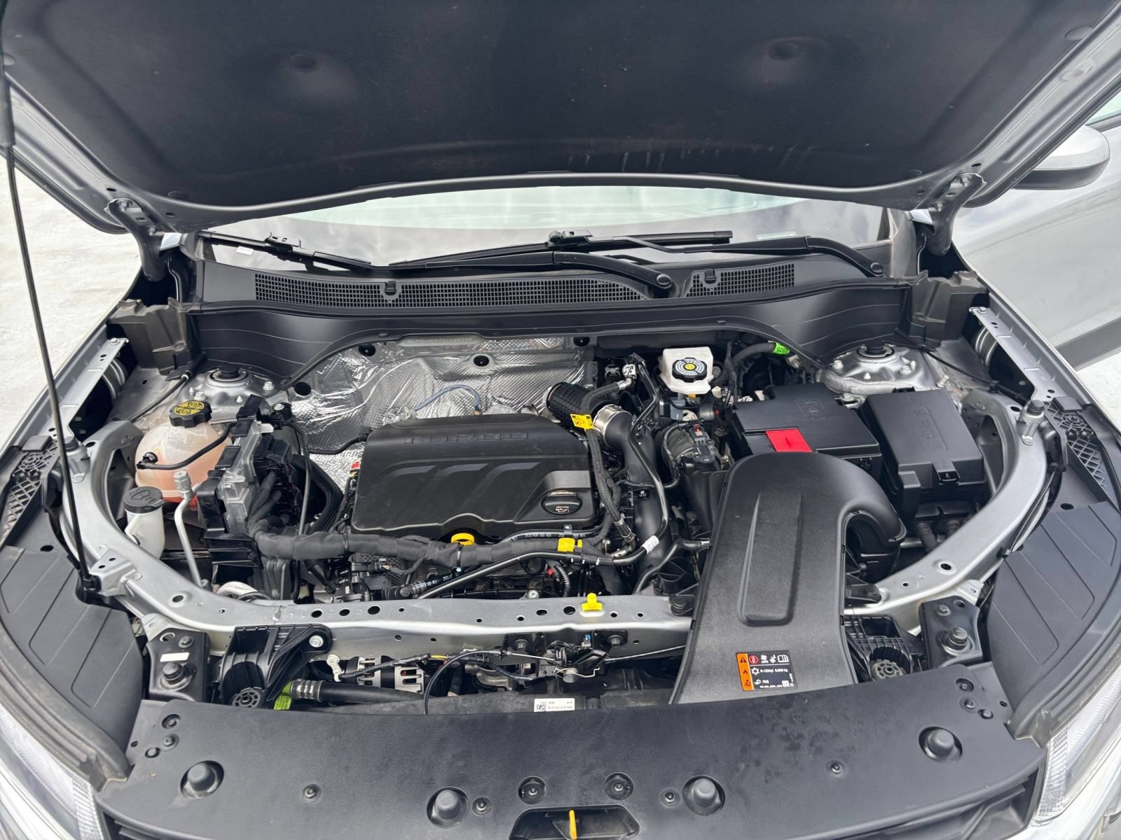 Used 2025 Chevrolet Trax LT FWD image 30