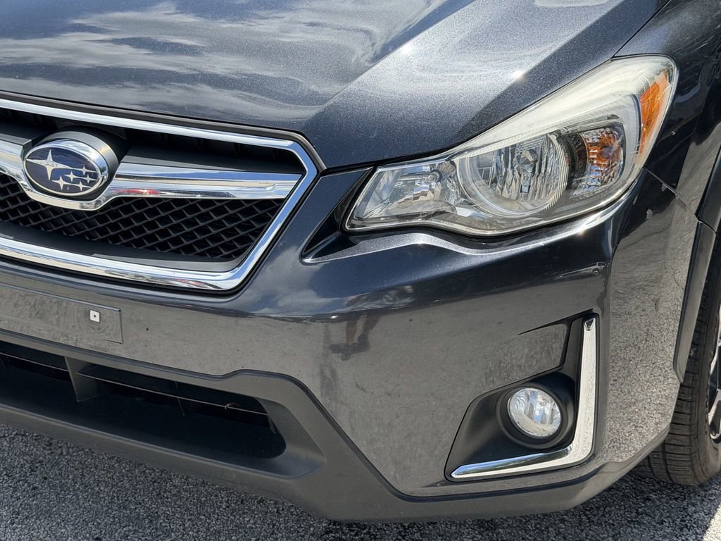 Used 2017 Subaru Crosstrek 2.0i Premium AWD/4WD image 10